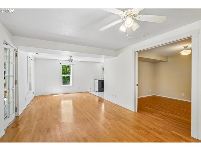 9421 Nw GERMANTOWN Rd, Portland, OR 97231