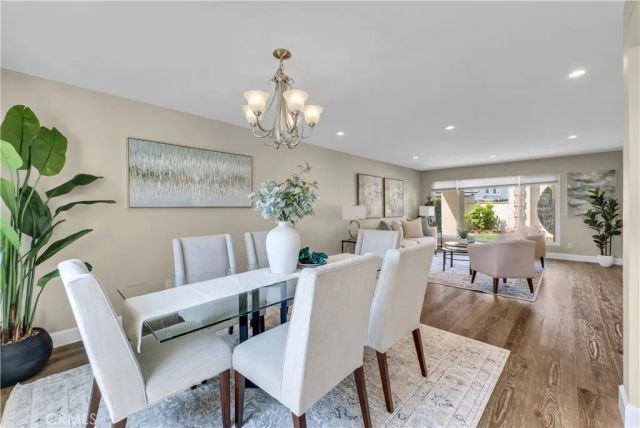 15582 Wild Cherry Cir, Huntington Beach, CA 92647