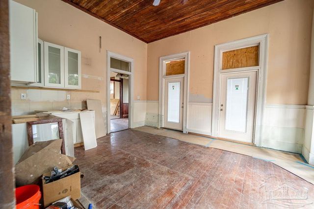 400 W Gregory St, Pensacola, FL 32502