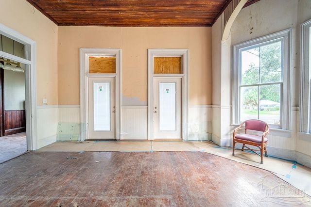 400 W Gregory St, Pensacola, FL 32502