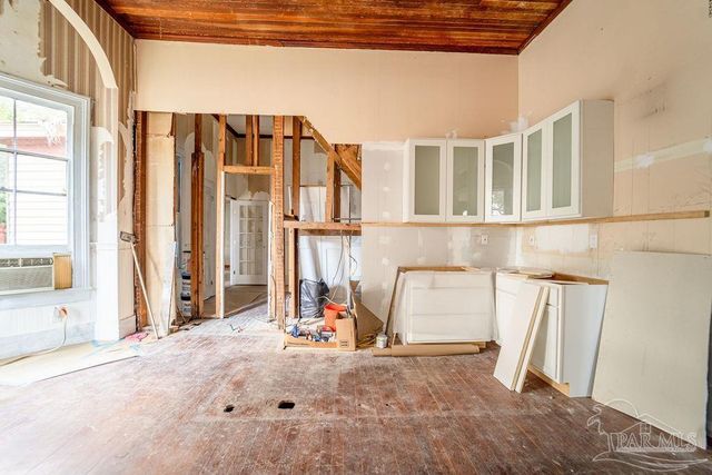 400 W Gregory St, Pensacola, FL 32502