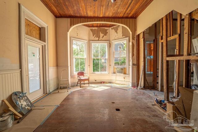 400 W Gregory St, Pensacola, FL 32502