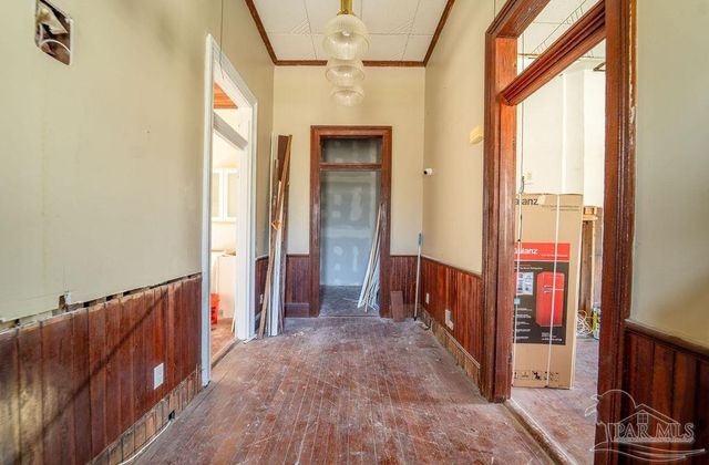 400 W Gregory St, Pensacola, FL 32502