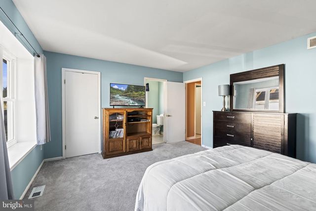 5 BELMONT CT, Sicklerville, NJ 08081