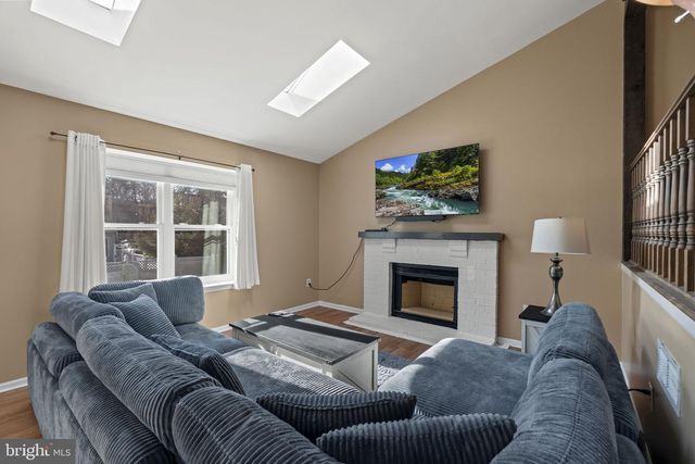 5 BELMONT CT, Sicklerville, NJ 08081