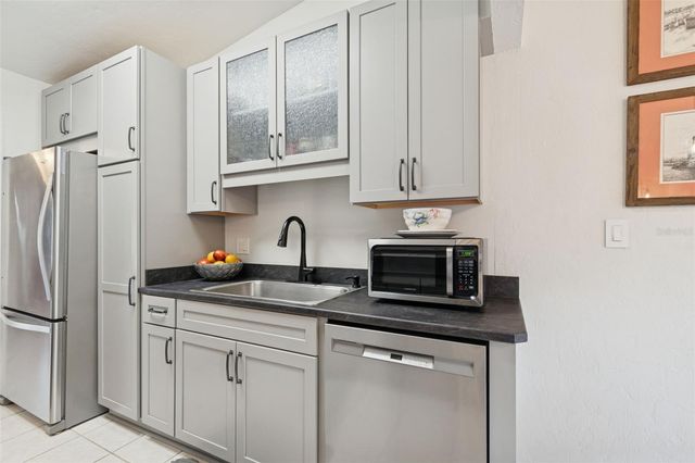 6032 NW 32ND STREET, Gainesville, FL 32653