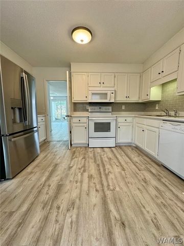 1722 St Charles, Tuscaloosa, AL 35401