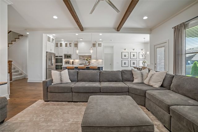 5900 SW Dryden Road, Bentonville, AR 72713