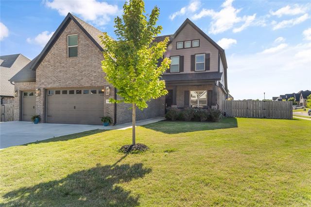 5900 SW Dryden Road, Bentonville, AR 72713