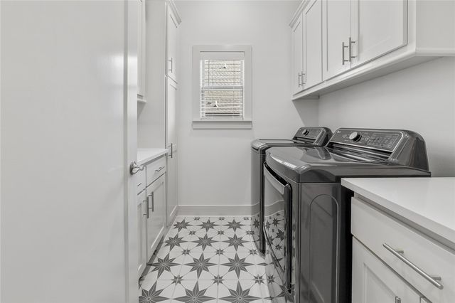 5900 SW Dryden Road, Bentonville, AR 72713