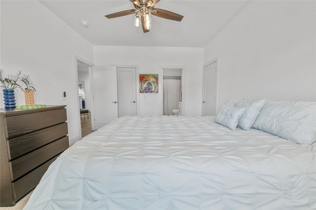 5900 SW Dryden Road, Bentonville, AR 72713