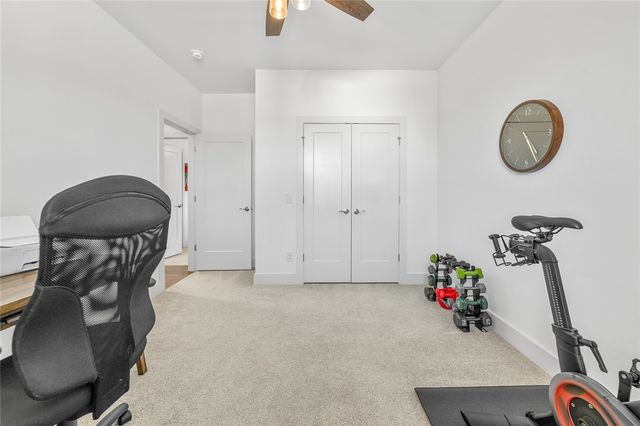 5900 SW Dryden Road, Bentonville, AR 72713