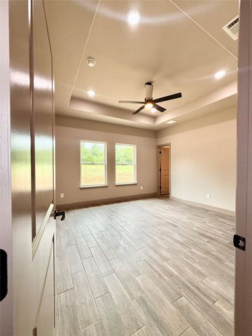 732 Fuller Avenue, Cleburne, TX 76031