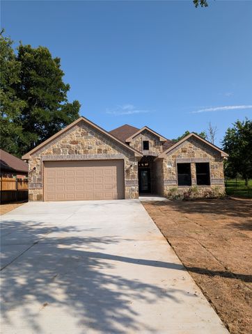 732 Fuller Avenue, Cleburne, TX 76031