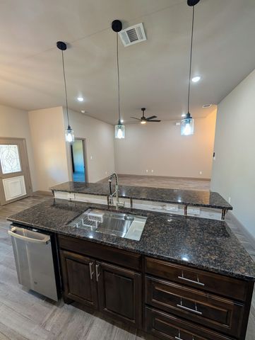 732 Fuller Avenue, Cleburne, TX 76031