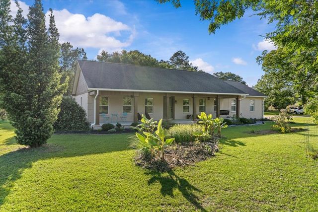 6214 Cottonwood Rd, Dothan, AL 36301