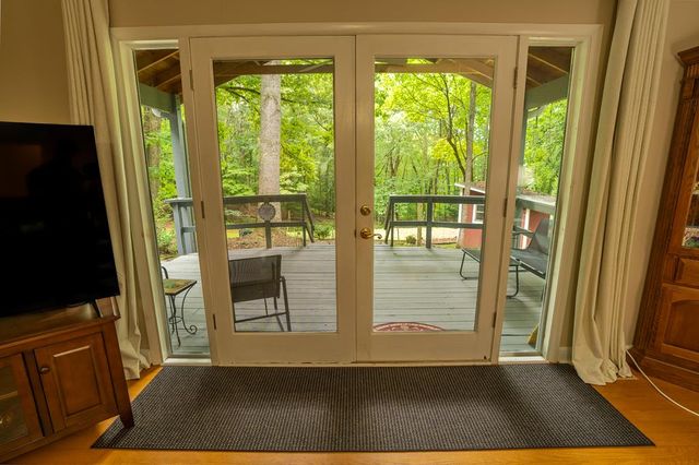 48 Puma Lane, Murphy, NC 28906