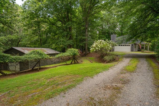48 Puma Lane, Murphy, NC 28906