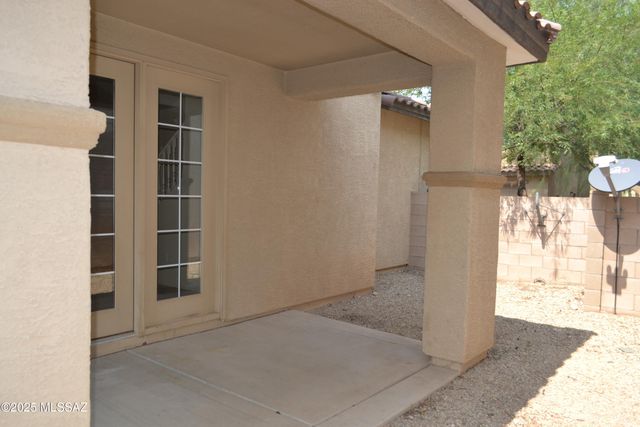 5785 E Bellow Lane, Tucson, AZ 85712