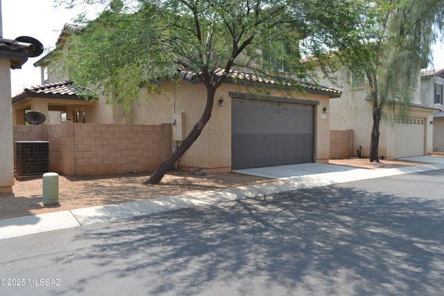 5785 E Bellow Lane, Tucson, AZ 85712