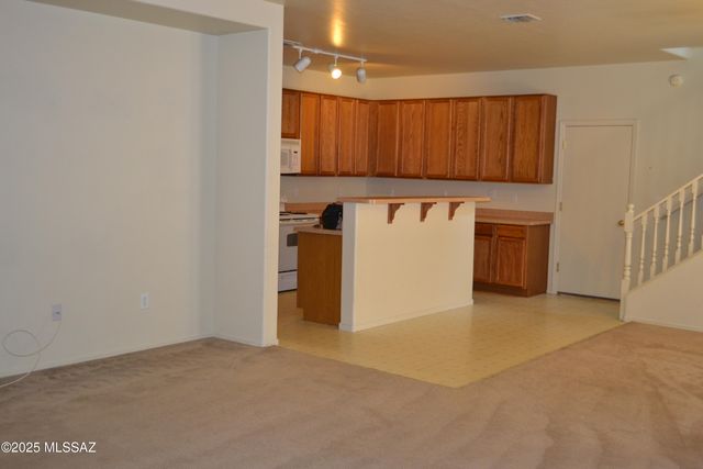 5785 E Bellow Lane, Tucson, AZ 85712
