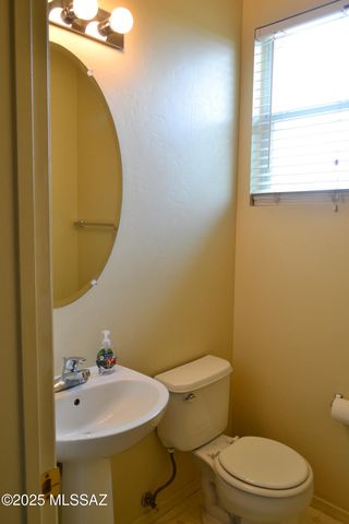 5785 E Bellow Lane, Tucson, AZ 85712