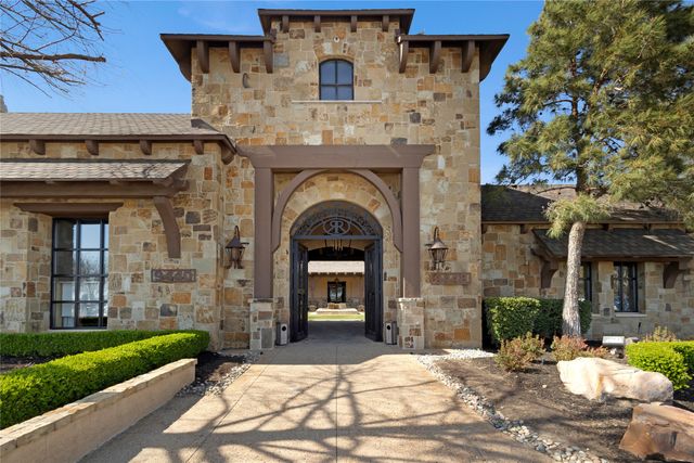 9812 Stonefield Way, Denton, TX 76207