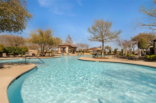 9812 Stonefield Way, Denton, TX 76207