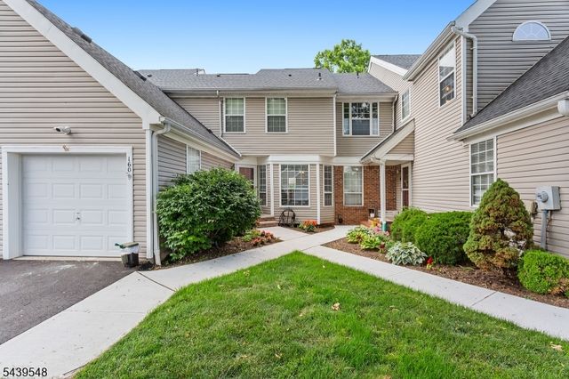 160 Aster Ct, Readington Twp., NJ 08889