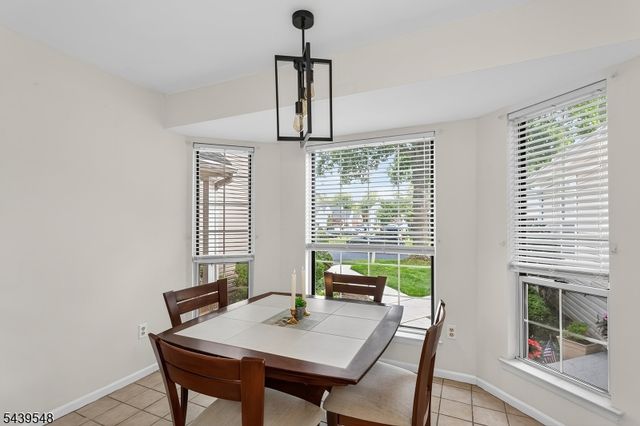 160 Aster Ct, Readington Twp., NJ 08889