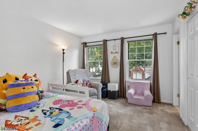 160 Aster Ct, Readington Twp., NJ 08889