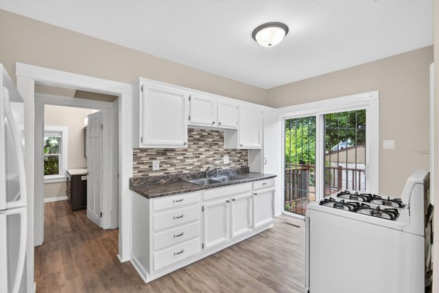 2425 11th Avenue S, Minneapolis, MN 55404