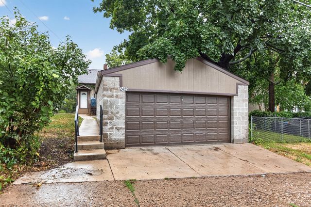2425 11th Avenue S, Minneapolis, MN 55404