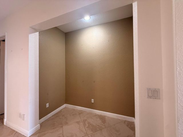 8309 NW 8th Way, Boca Raton, FL 33487