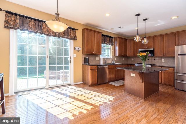 21 CASSANDRA DR, Perkasie, PA 18944