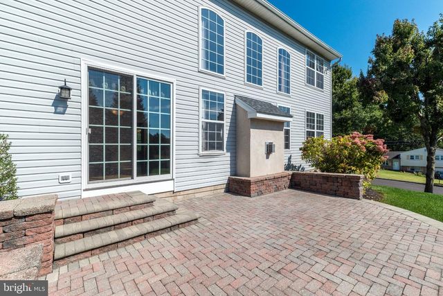 21 CASSANDRA DR, Perkasie, PA 18944