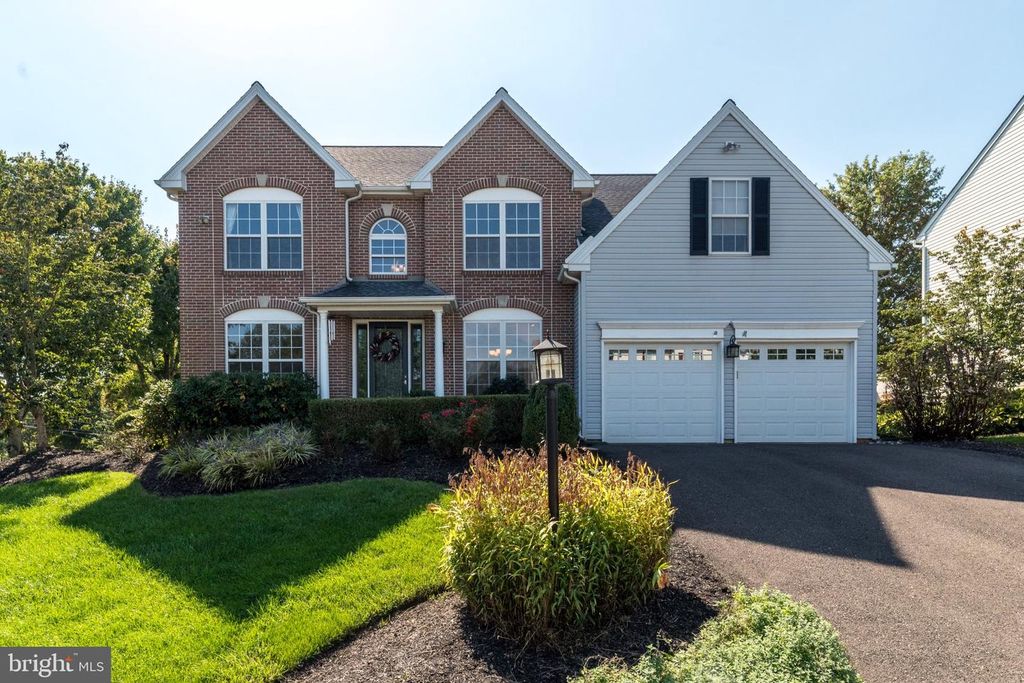 21 CASSANDRA DR, PERKASIE, PA 18944 — exterior