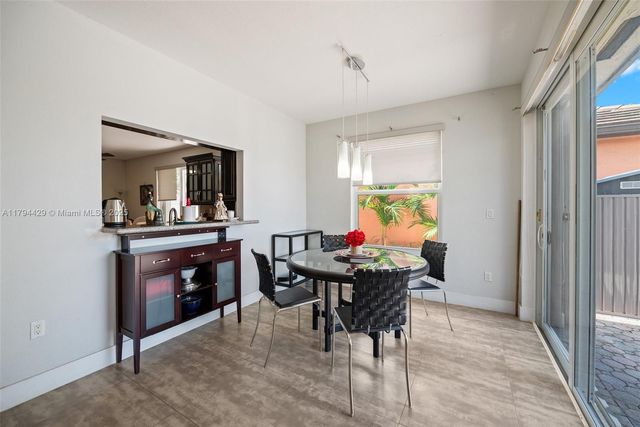 7045 SW 161 PL, Miami, FL 33193