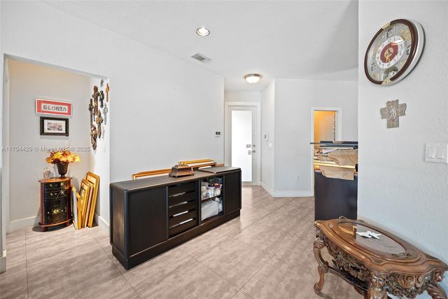 7045 SW 161 PL, Miami, FL 33193