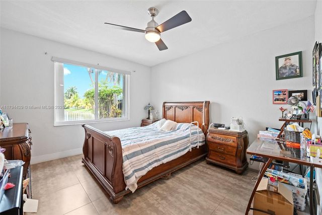 7045 SW 161 PL, Miami, FL 33193