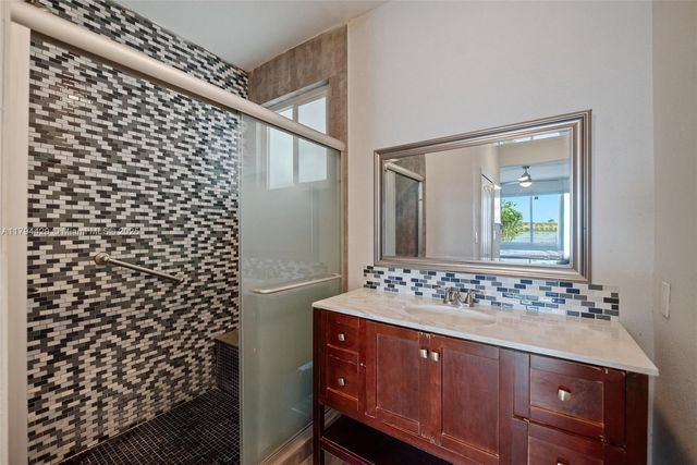 7045 SW 161 PL, Miami, FL 33193