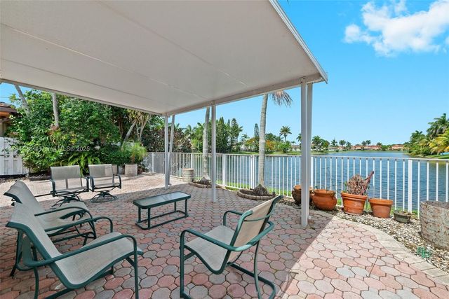 7045 SW 161 PL, Miami, FL 33193