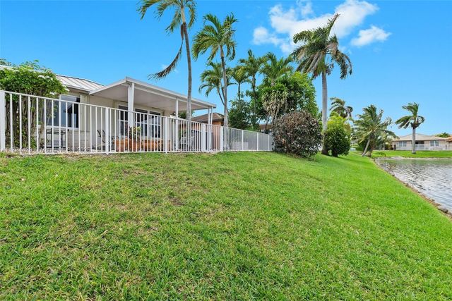 7045 SW 161 PL, Miami, FL 33193