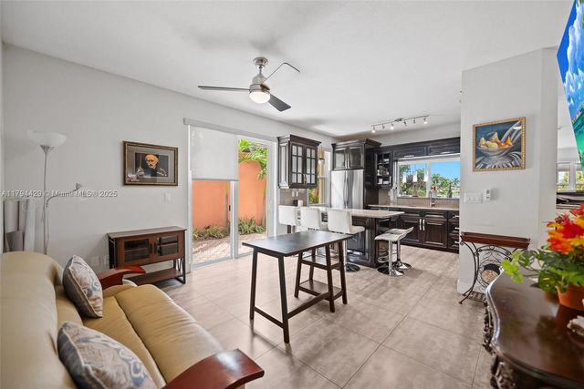 7045 SW 161 PL, Miami, FL 33193