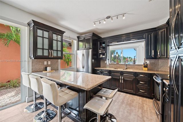 7045 SW 161 PL, Miami, FL 33193