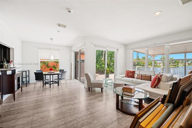 7045 SW 161 PL, Miami, FL 33193