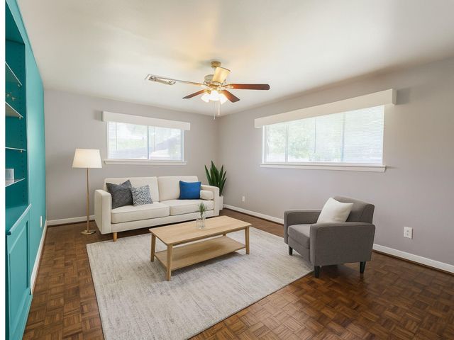 545 Gardenia Avenue, Orange, TX 77630