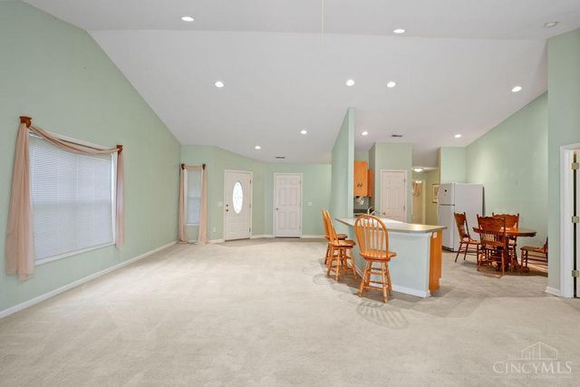 700 Villa Court, Trenton, OH 45067