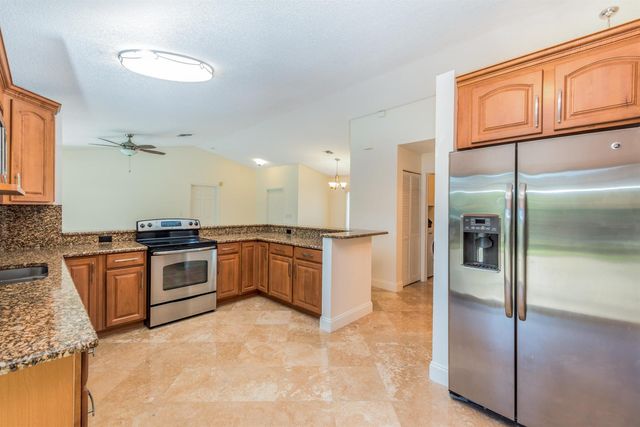 5514 NW 41st Terrace, Coconut Creek, FL 33073