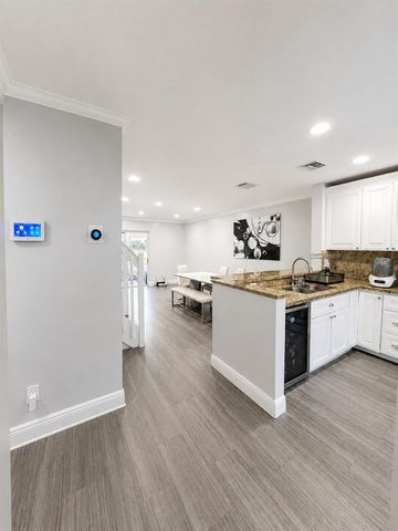 754 NW 208TH Drive 754, Pembroke Pines, FL 33029